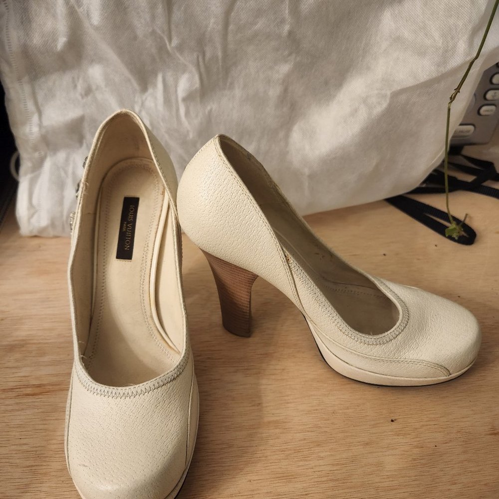 Shoe's